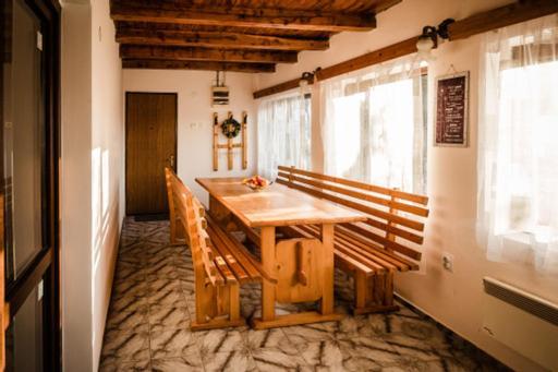 Valea Lunga-Cricov Casa Adelinaヴィラ エクステリア 写真